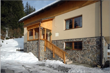 Частен дом Huty 4